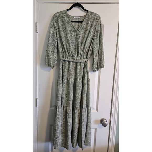 Kirundo Womens Green Tiered Midi Dress SZ L Balloon Sleeves V-Neck Cottage Core - Picture 2 of 7